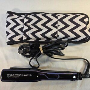 Paul Mitchell Pro Tools Express Ion Smooth + Plus Ceramic Flat Iron Black